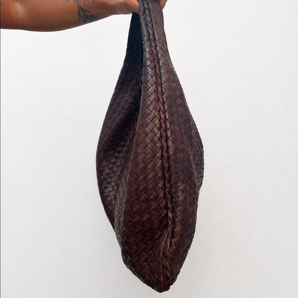 Bottega Veneta Intrecciato Woven Leather Hobo Bag - Picture 2 of 3